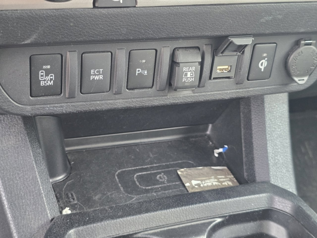 Used 2023 Toyota Tacoma Limited w/ Nightshade Package AWD/4WD image 25