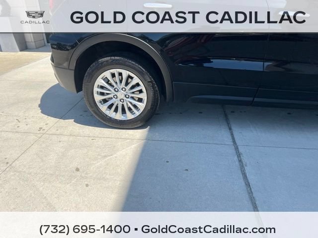 Certified 2024 Cadillac XT4 Luxury w/ Cold Weather Package FWD image 6