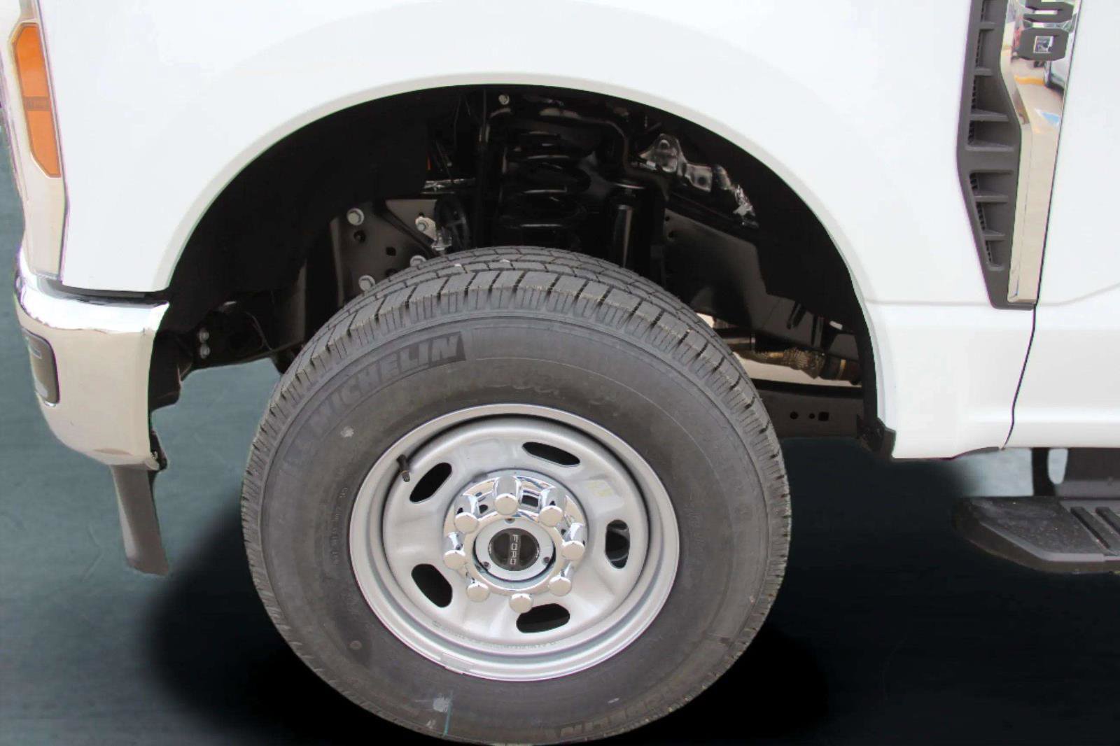 New 2026 Ford F350 XL w/ FX4 Off-Road Package image 10