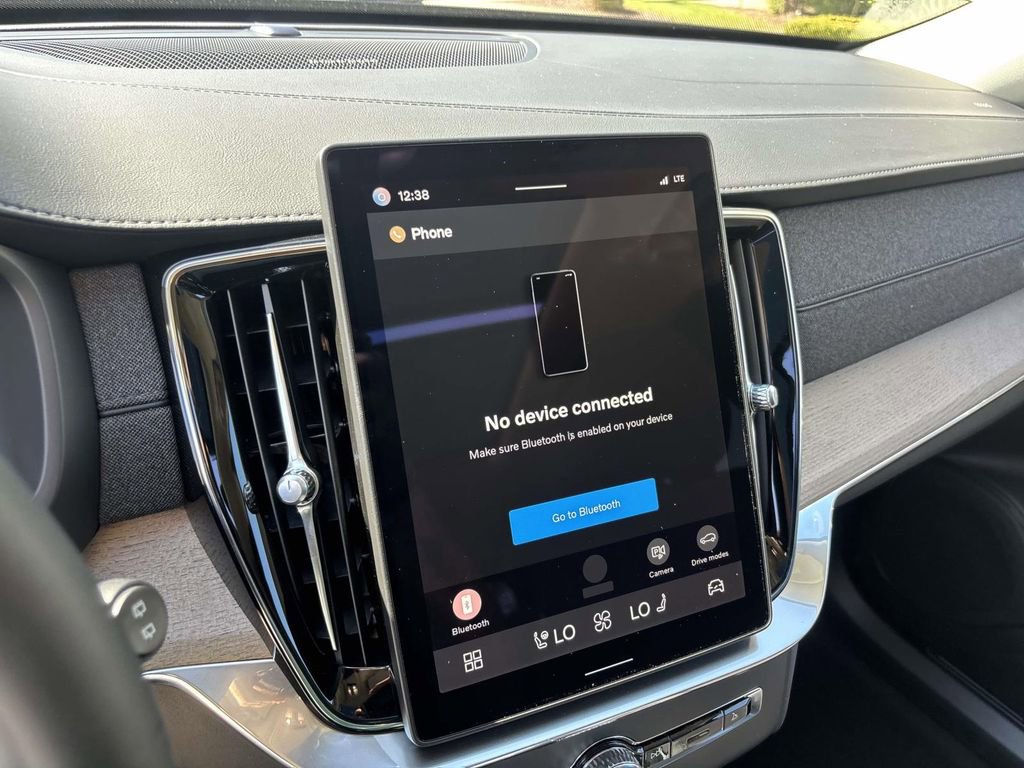 New 2026 Volvo XC90 B6 Plus w/ Protection Package Premier image 20