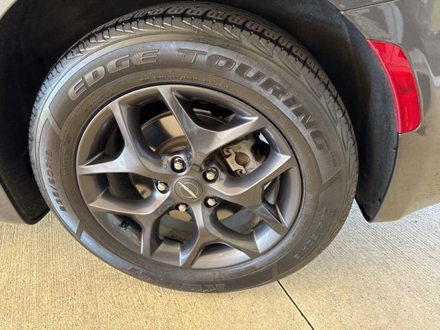 Used 2020 Chrysler Pacifica Limited w/ S Appearance Package image 41