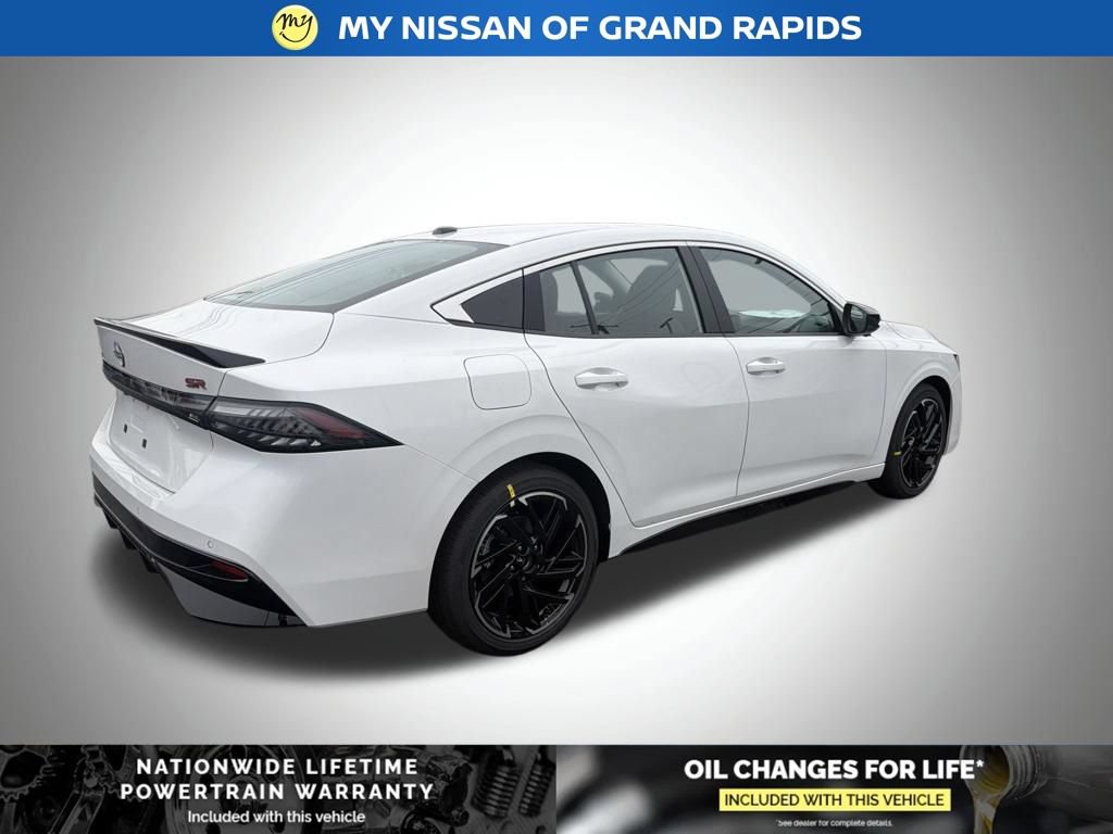 New 2026 Nissan Sentra SR FWD image 5