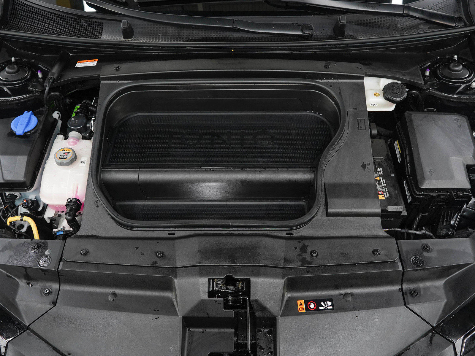 Used 2023 Hyundai Ioniq 6 SEL w/ Cargo Package AWD/4WD image 30