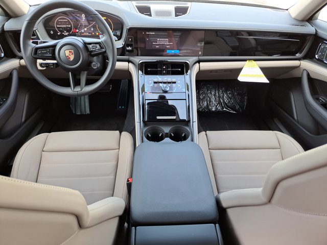 New 2026 Porsche Panamera 4 image 16