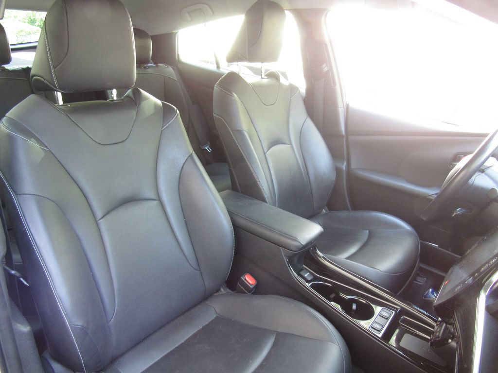 Used 2021 Toyota Prius Prime Limited FWD image 22