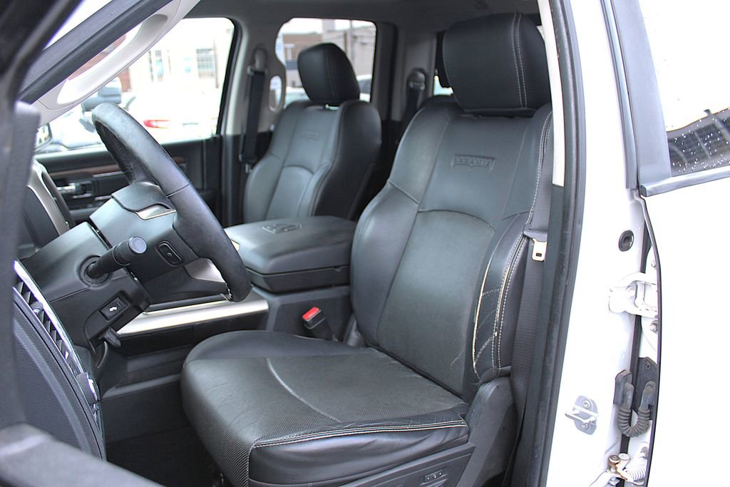 Used 2014 RAM 1500 Laramie w/ Convenience Group image 6
