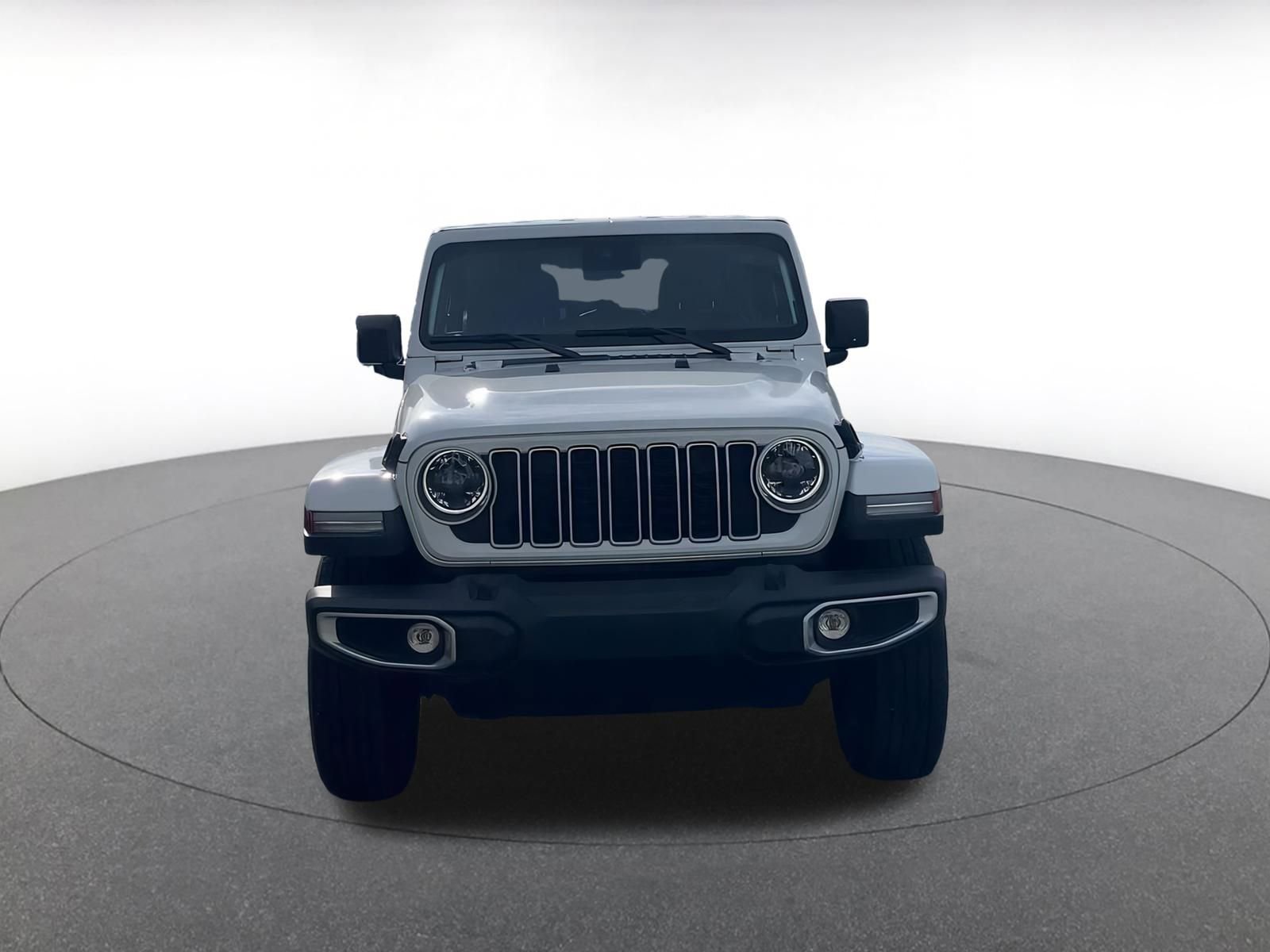 Used 2025 Jeep Wrangler Sahara image 4