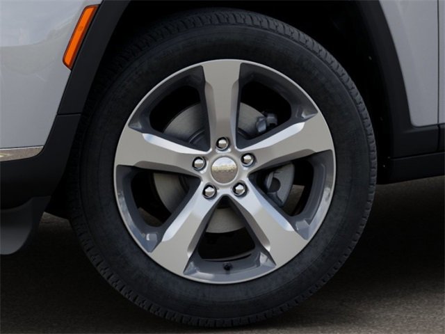 New 2025 Jeep Grand Cherokee L Limited w/ Trailer Tow Package image 8