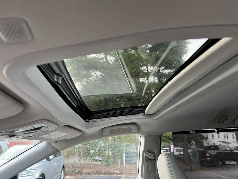 Used 2020 Toyota Sienna XLE FWD image 13