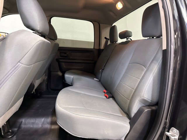 Used 2018 RAM 2500 Tradesman w/ Chrome Appearance Group image 31