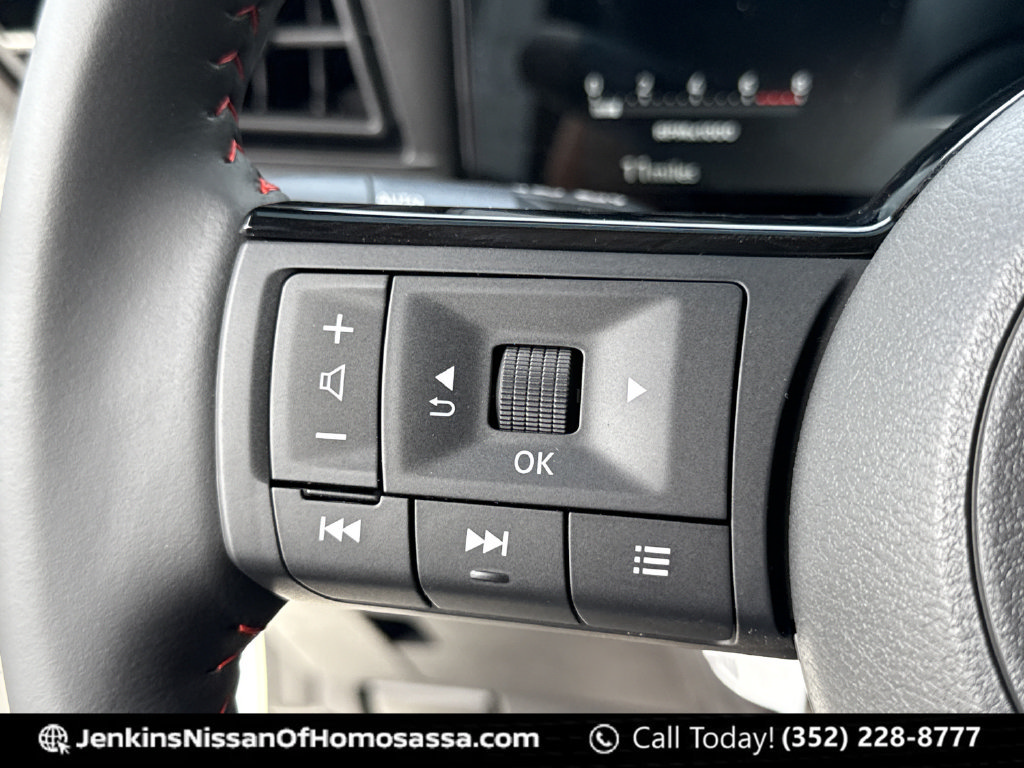 New 2026 Nissan Kicks SR AWD/4WD image 17