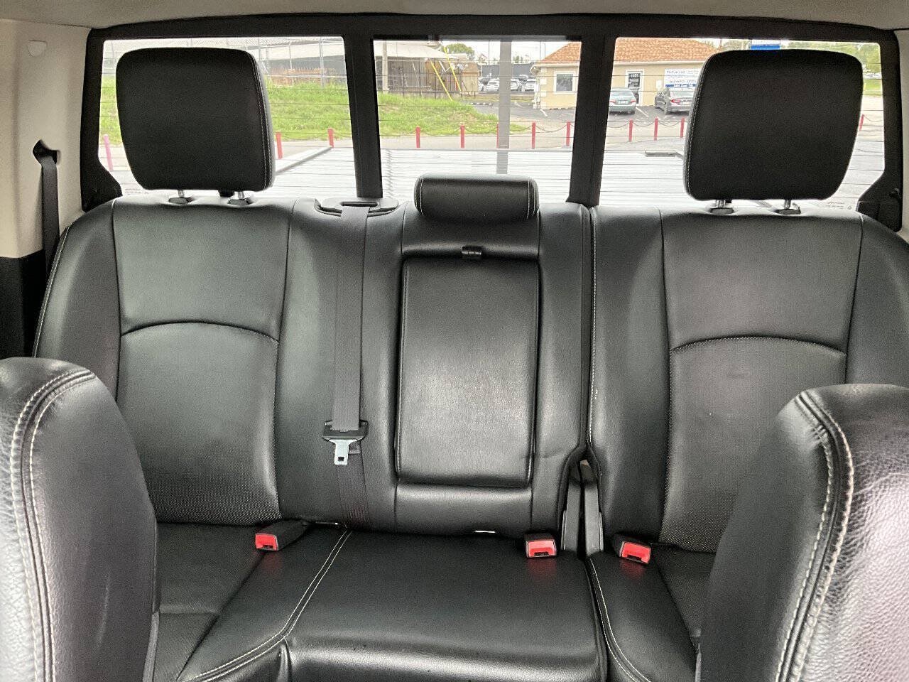 Used 2015 RAM 2500 Laramie w/ Convenience Group AWD/4WD image 13
