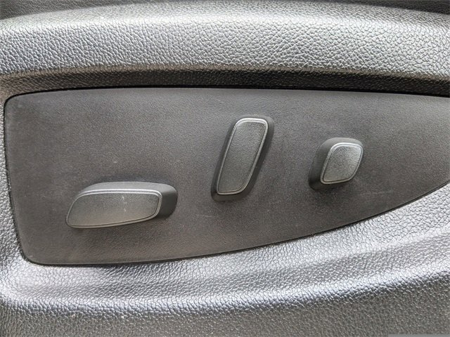 Used 2016 GMC Sierra 2500 Denali w/ Duramax Plus Package image 20