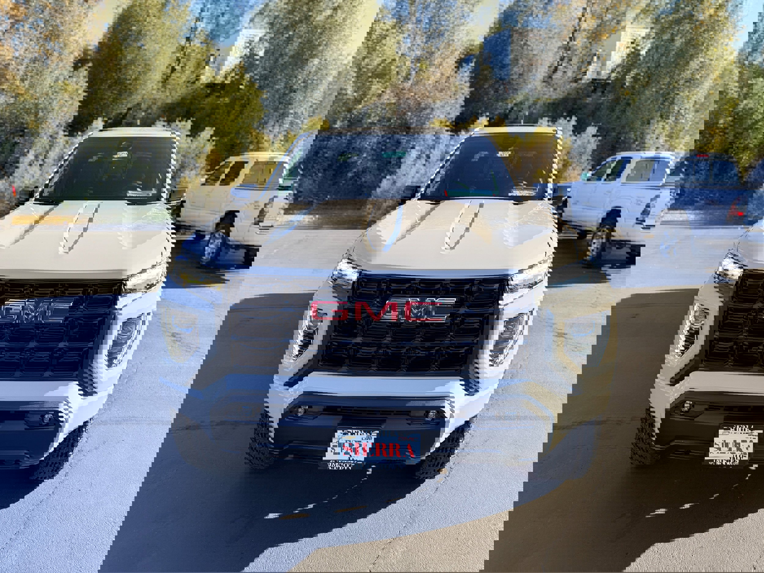 New 2026 GMC Canyon Elevation w/ Convenience Package image 2