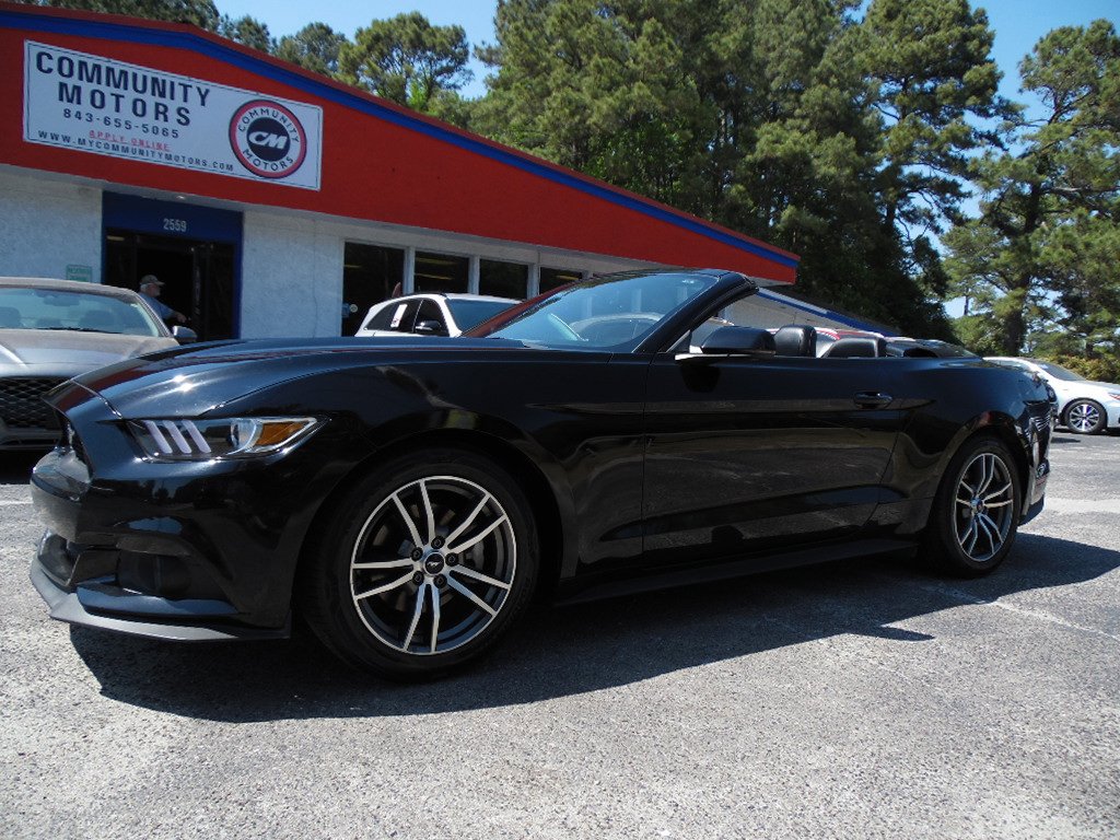 Used 2016 Ford Mustang Premium image 4