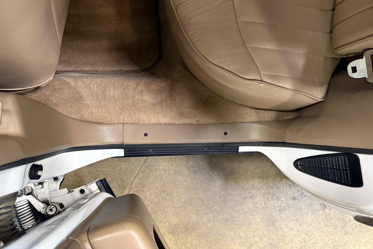 Used 1995 Buick Roadmaster Estate RWD image 70