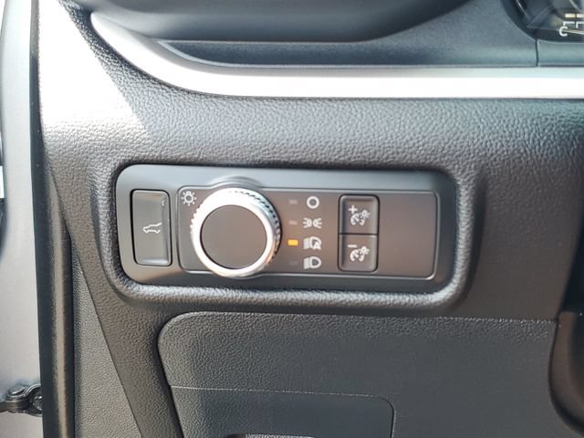 Used 2021 Ford Explorer XLT AWD/4WD image 25