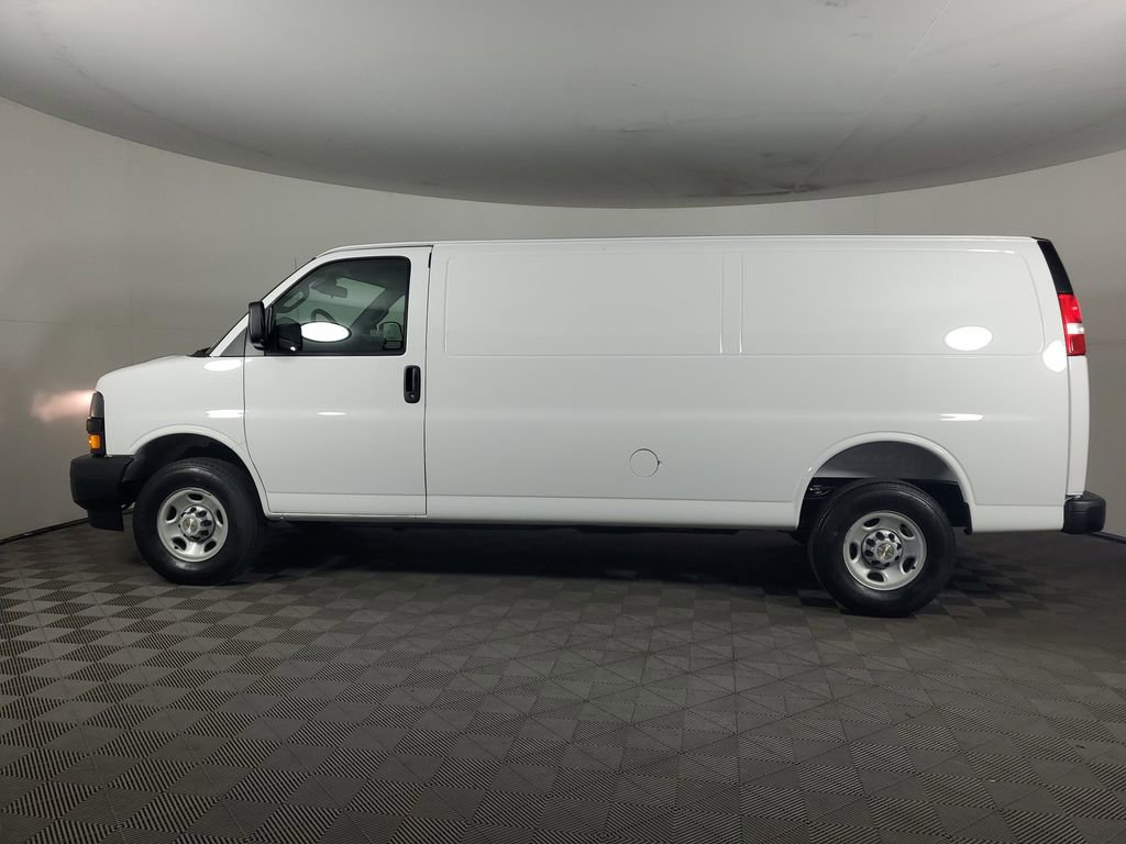 New 2026 Chevrolet Express 3500 Extended w/ Driver Convenience Package image 7