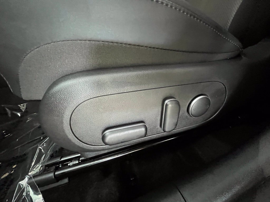 Certified 2026 Hyundai Kona Limited AWD/4WD image 36