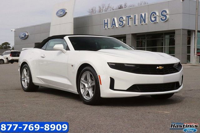 Used 2023 Chevrolet Camaro LT image 1
