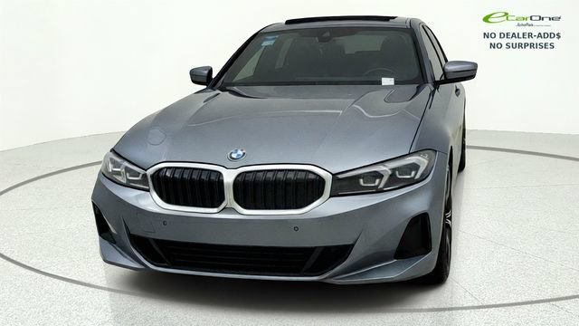 Used 2023 BMW 330i Sedan w/ Driving Assistance Package RWD image 4