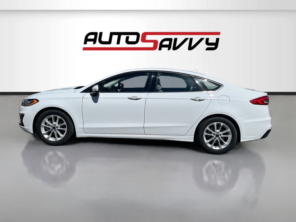 Used 2019 Ford Fusion SE FWD image 4