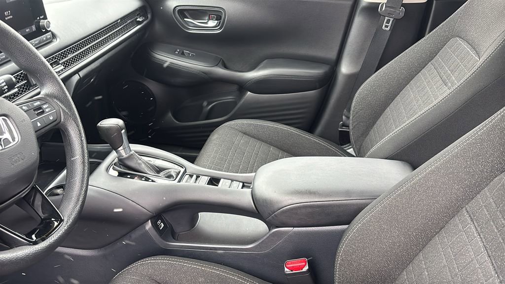 Certified 2023 Honda HR-V LX image 24