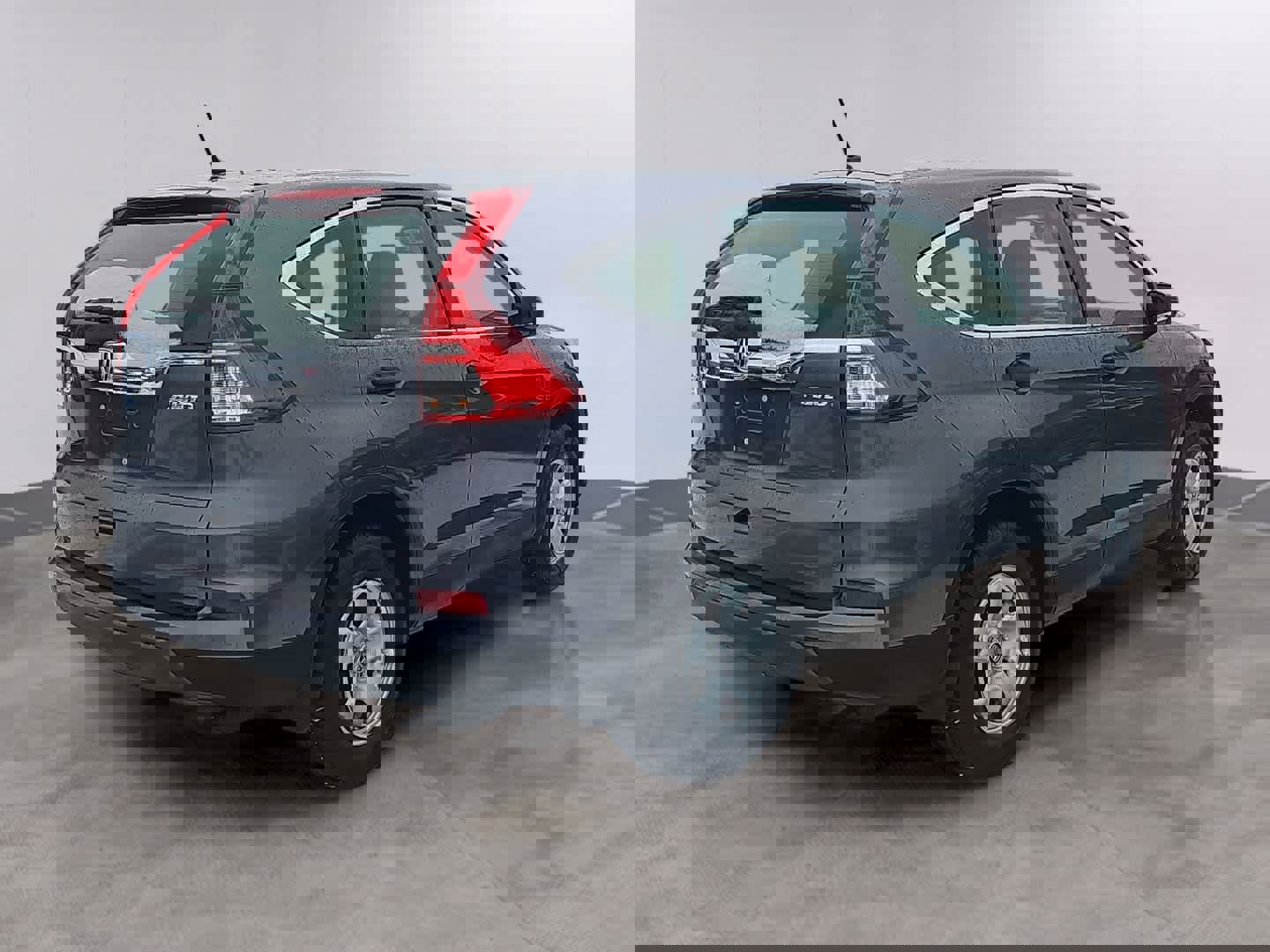 Used 2015 Honda CR-V LX image 4