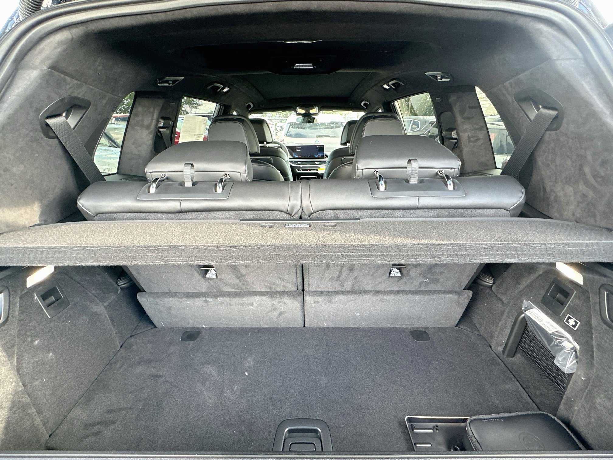 New 2027 BMW X7 xDrive40i w/ M Sport Package AWD/4WD image 19