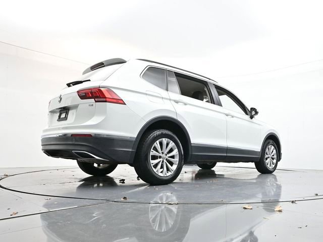 Used 2018 Volkswagen Tiguan SE image 35