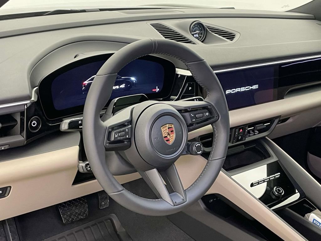 New 2026 Porsche Macan 4 Electric image 4