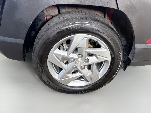Used 2025 Hyundai Kona SE FWD image 32