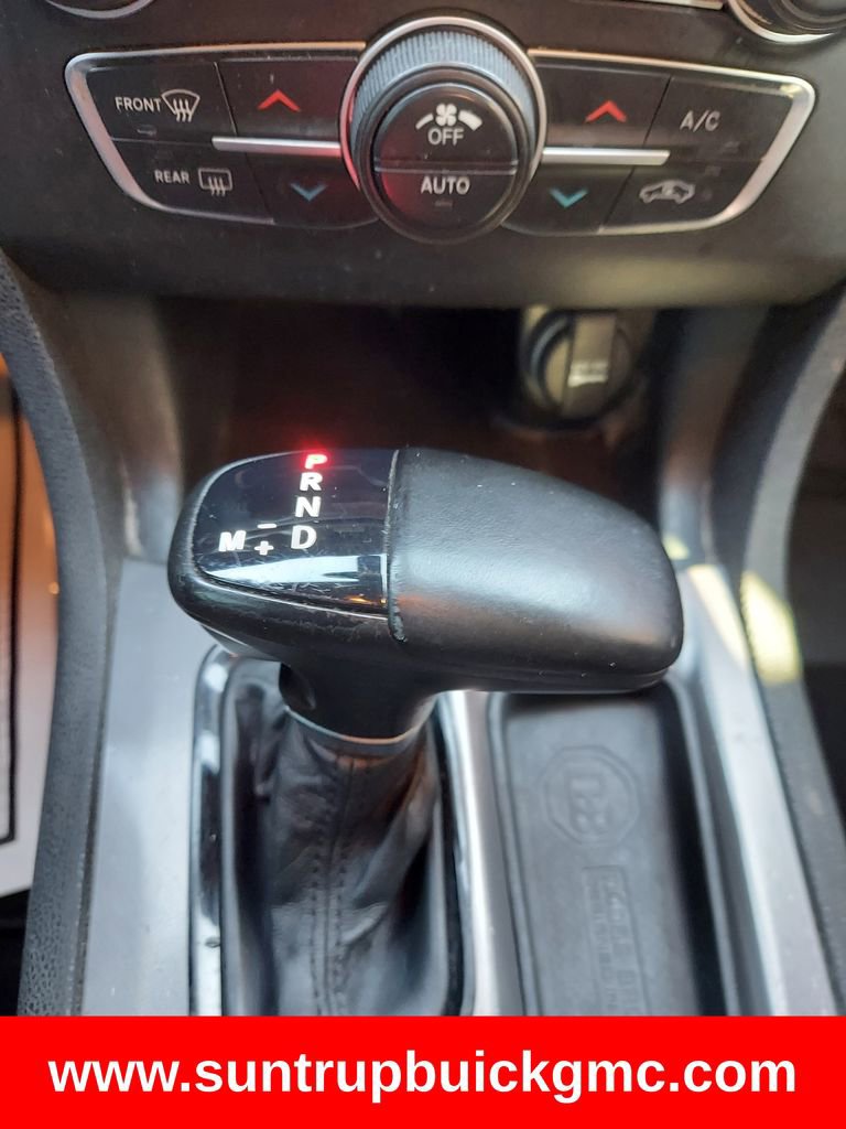 Used 2022 Dodge Charger GT w/ Blacktop Package image 12