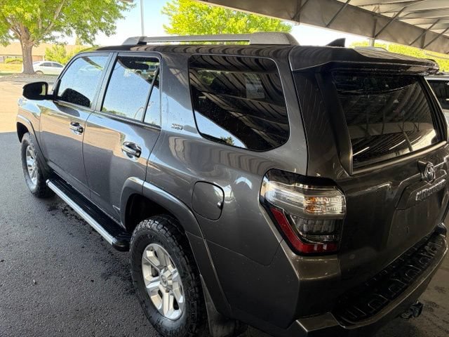 Used 2016 Toyota 4Runner SR5 AWD/4WD image 13