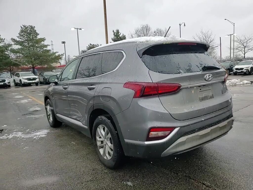 Used 2019 Hyundai Santa Fe SE image 5