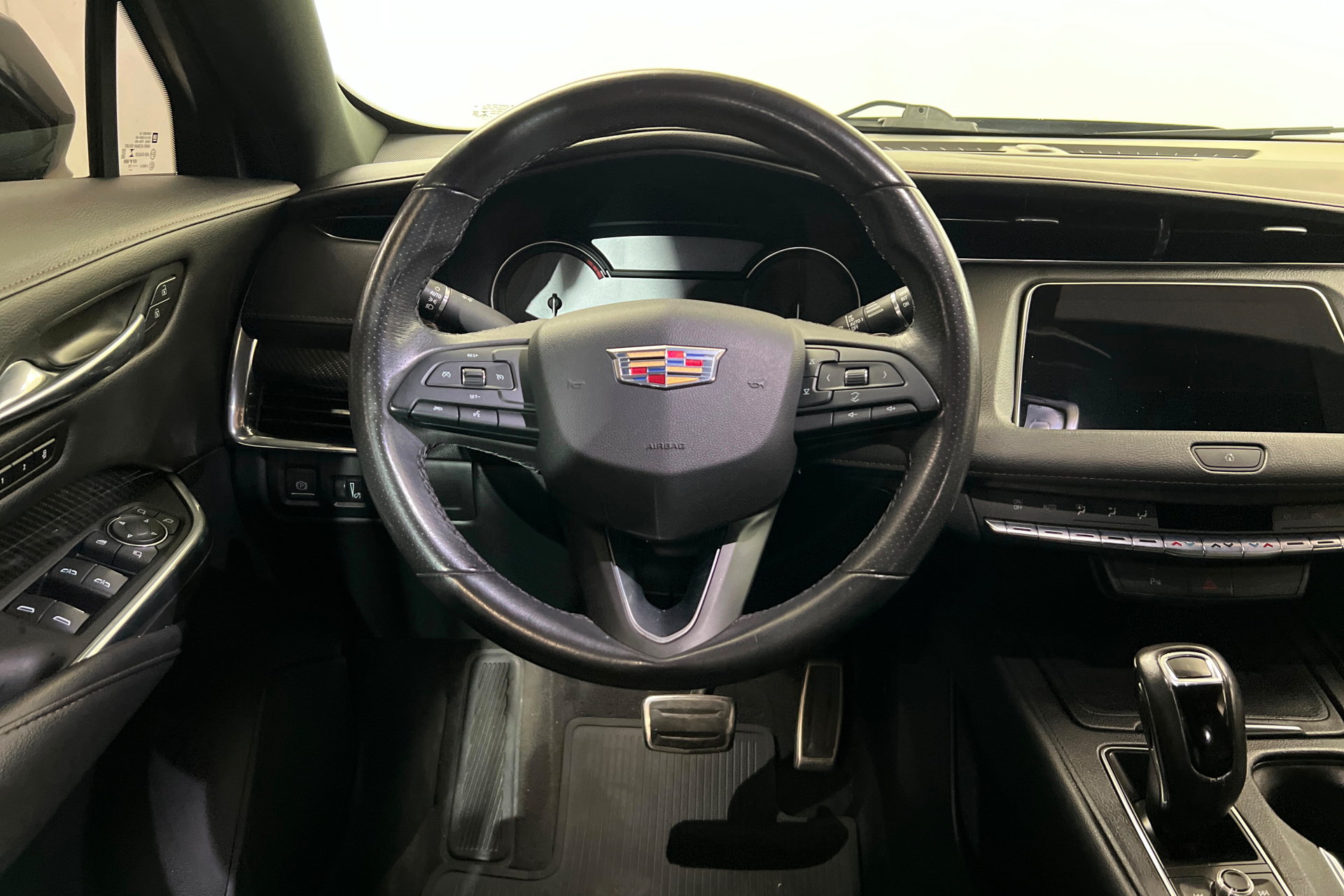 Used 2019 Cadillac XT4 Sport FWD image 13
