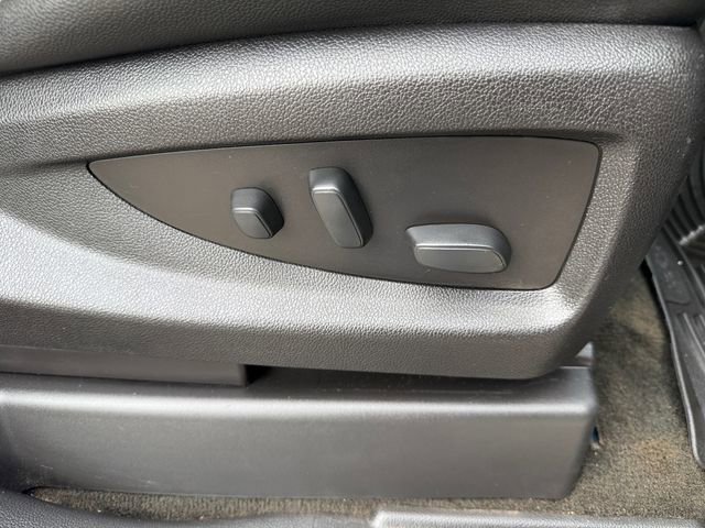 Used 2018 Chevrolet Silverado 1500 LTZ w/ Sport Package AWD/4WD image 38