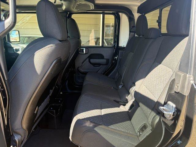 Used 2026 Jeep Gladiator Mojave image 15