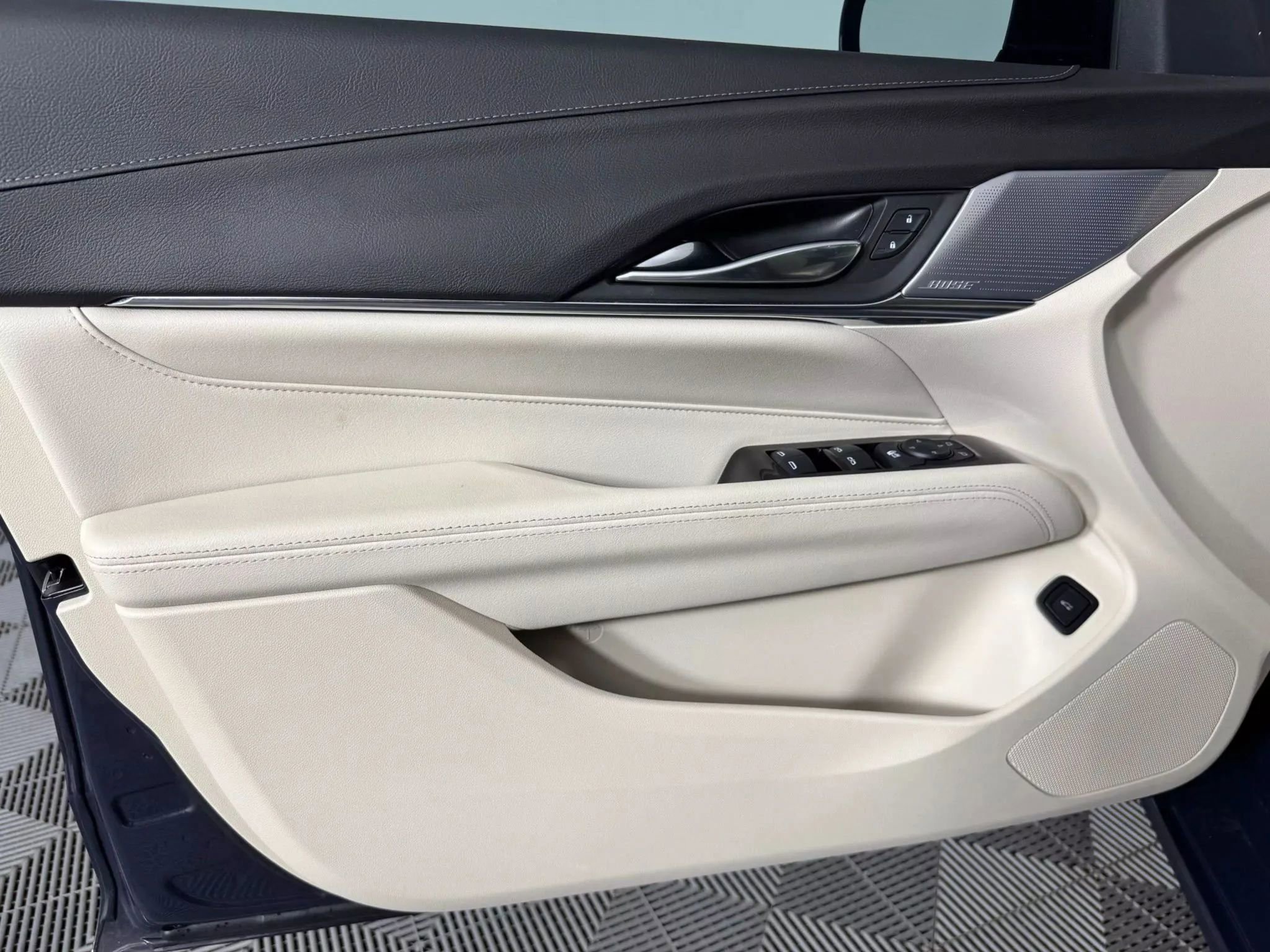 Used 2024 Cadillac CT4 Luxury w/ Sun And Sound Package image 39