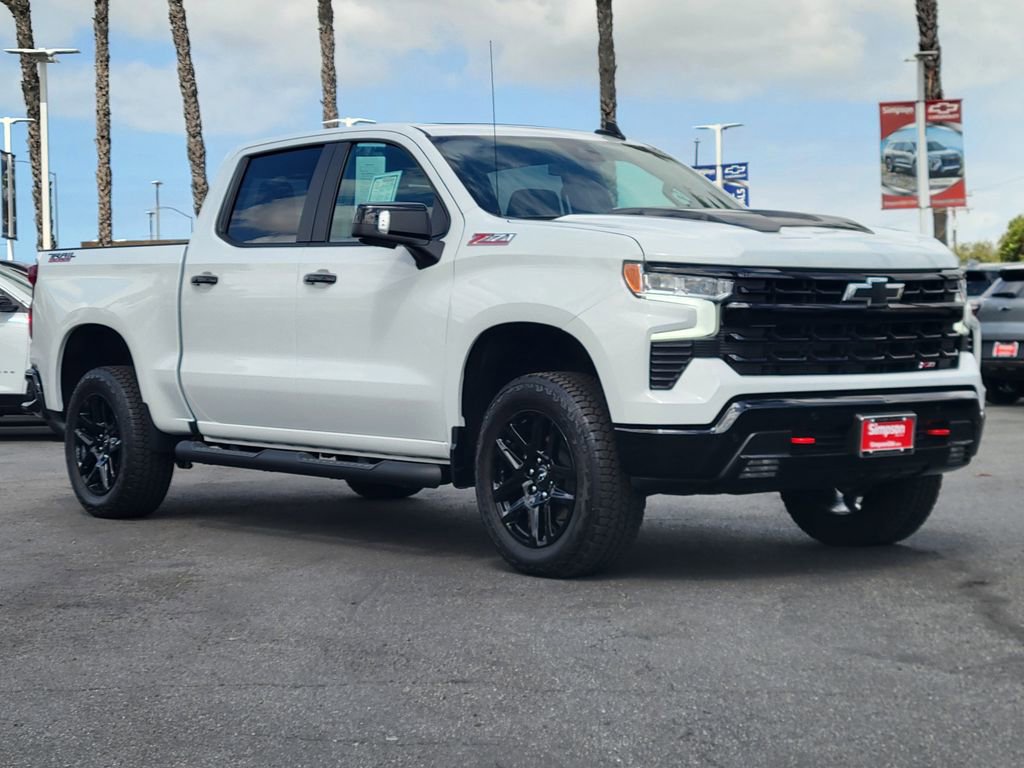Used 2026 Chevrolet Silverado 1500 LT Trail Boss w/ LT Trail Boss Premium Package AWD/4WD image 38