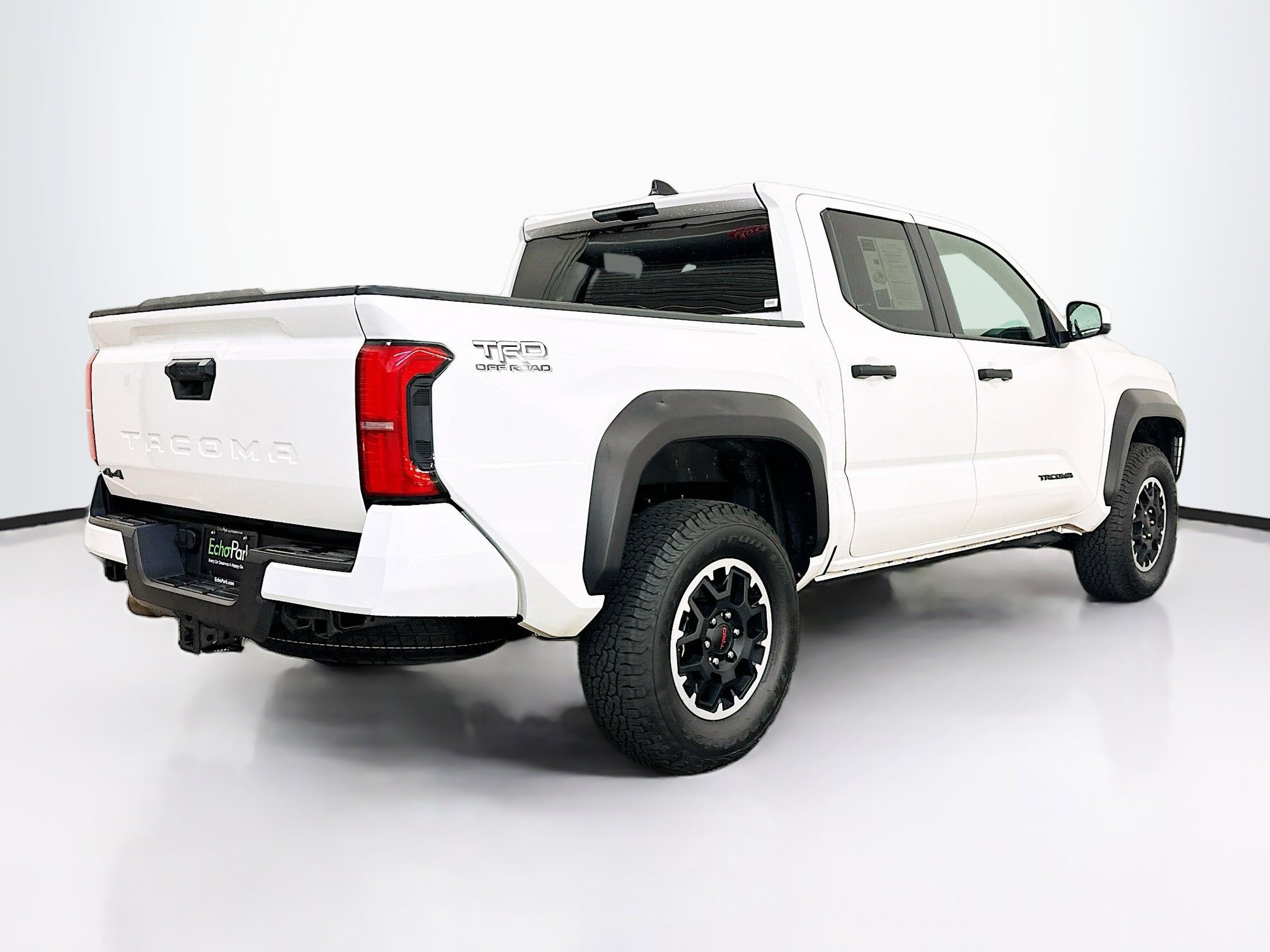 Used 2025 Toyota Tacoma TRD Off-Road image 9
