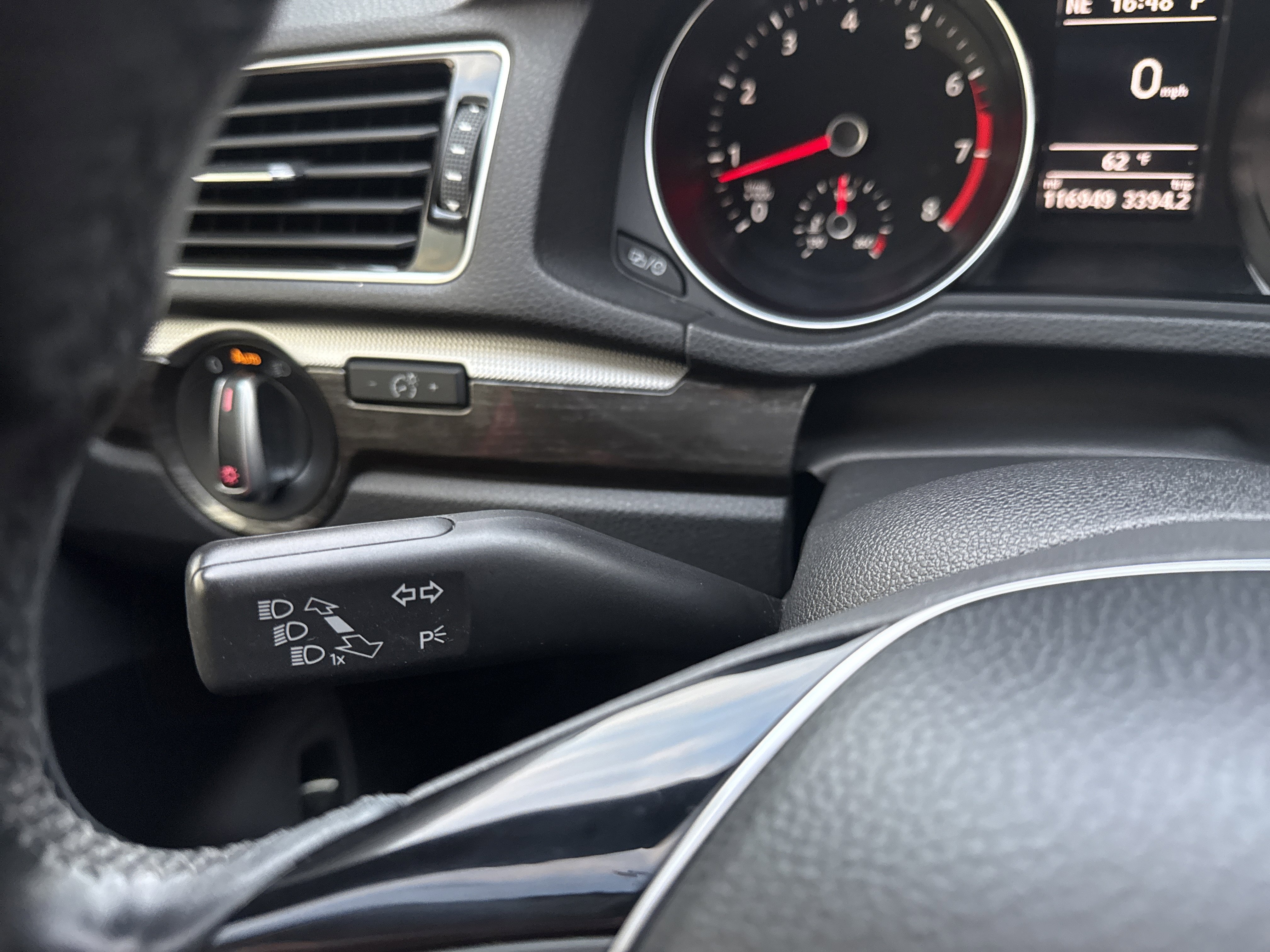 Used 2016 Volkswagen Passat 1.8T SE image 24