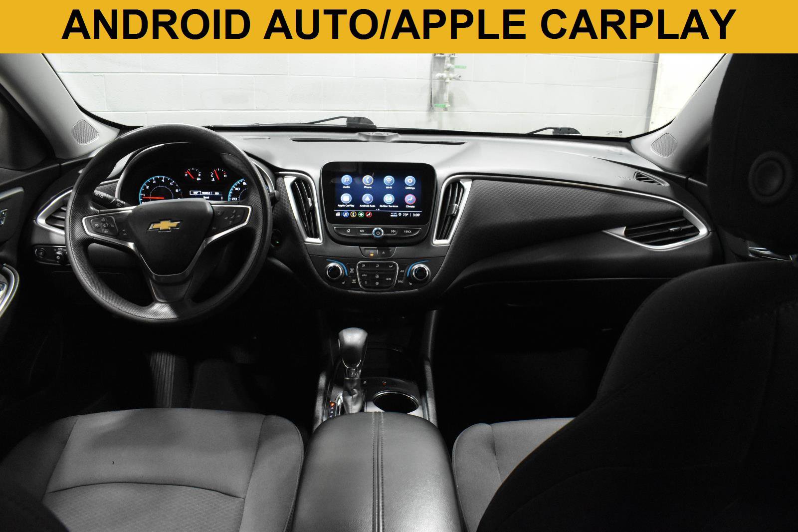 Used 2023 Chevrolet Malibu LT w/ Driver Confidence Package FWD image 2