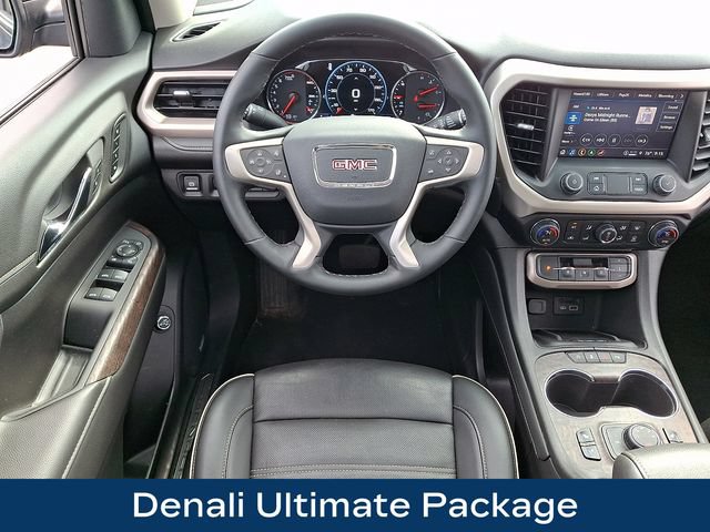 Used 2023 GMC Acadia Denali w/ Denali Ultimate Package AWD/4WD image 3