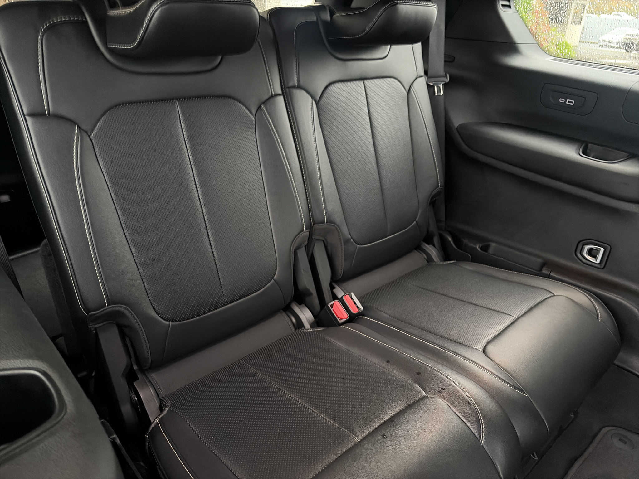 Used 2024 Jeep Grand Cherokee L Limited w/ Luxury Tech Group II AWD/4WD image 25