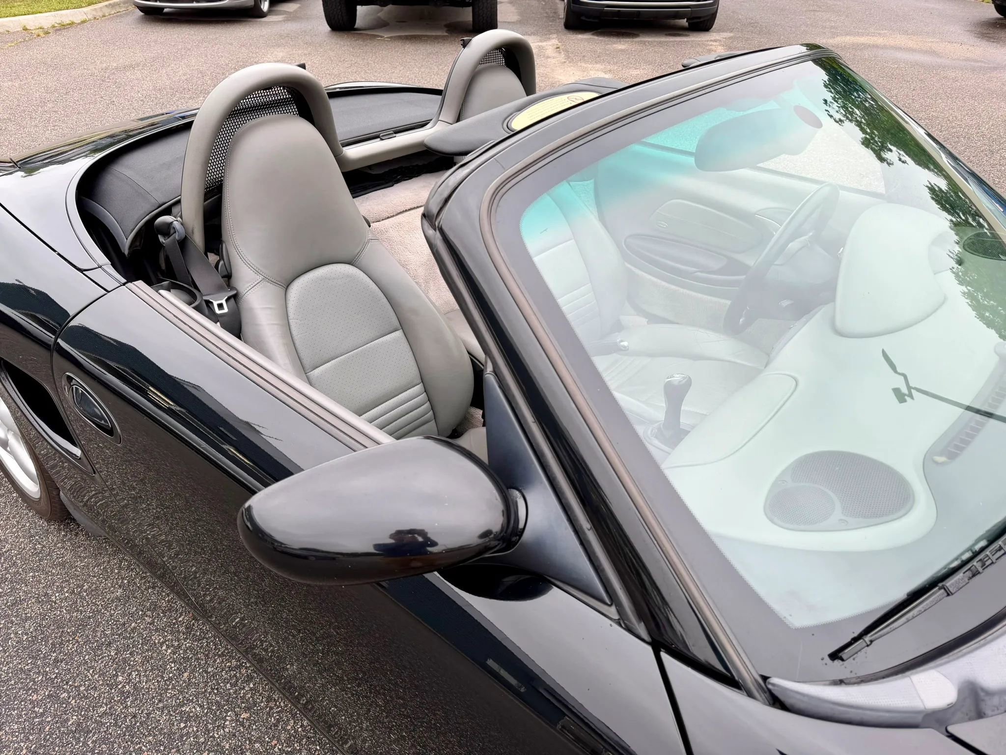 Used 2001 Porsche Boxster RWD image 10