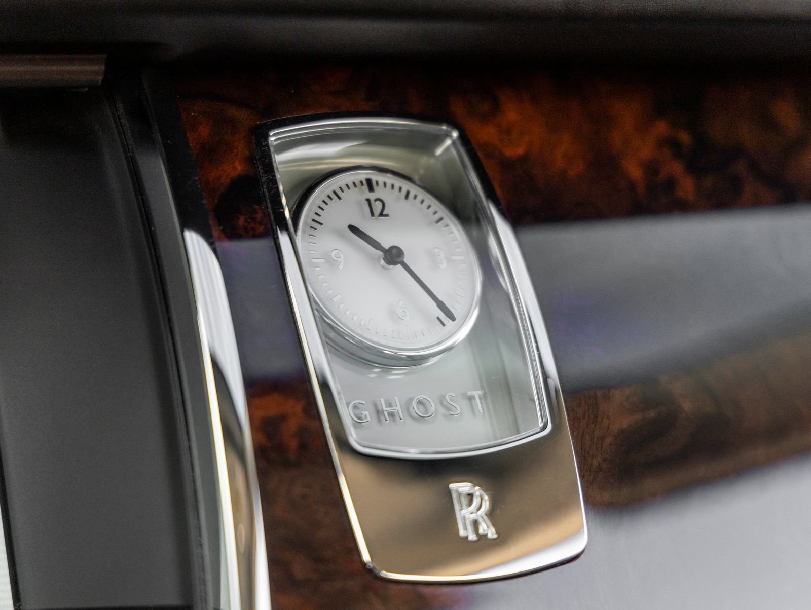 Used 2015 Rolls-Royce Ghost RWD image 36