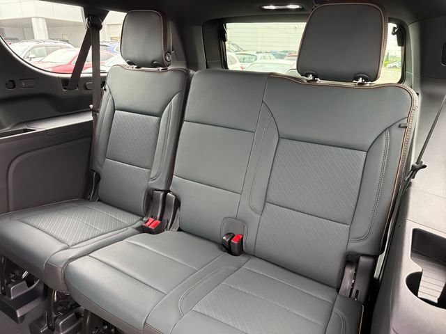 New 2026 GMC Yukon XL AT4 w/ AT4 Premium Plus Package AWD/4WD image 20