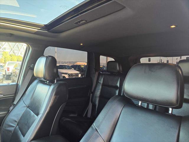 Used 2022 Jeep Grand Cherokee Limited image 23