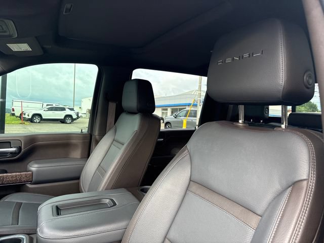 Used 2022 GMC Sierra 3500 Denali w/ Denali Black Diamond Edition AWD/4WD image 9